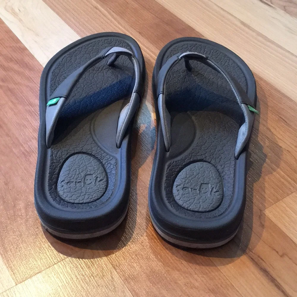 Sanuk flip flops - Picture 3 of 5